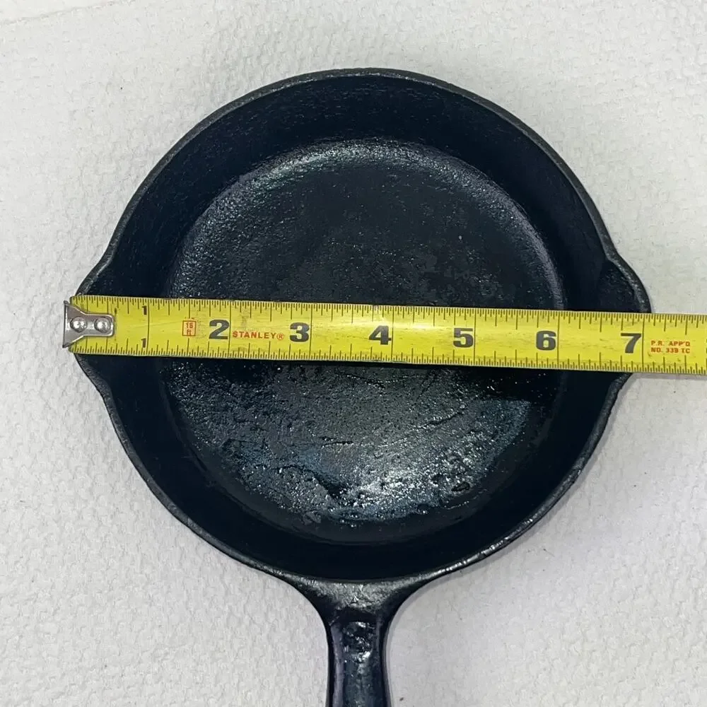 Vintage Griswold No. 3 Cast Iron Skillet 6.5” Made in USA Double Pour Spout